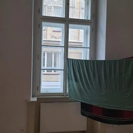 Private In Shared Luxurious Palace Like With 2 Bathrooms Including Whirlpool And Virtual Reality * Prag