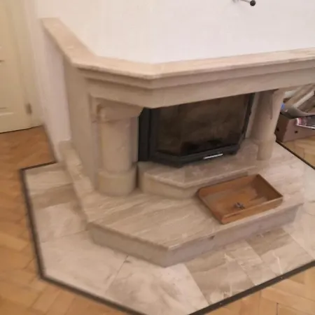 Private In Shared Luxurious Palace Like With 2 Bathrooms Including Whirlpool And Virtual Reality *