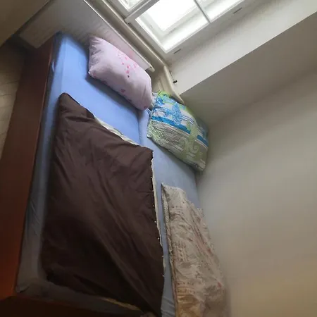 Pensionat Private In Shared Luxurious Palace Like With 2 Bathrooms Including Whirlpool And Virtual Reality Prag