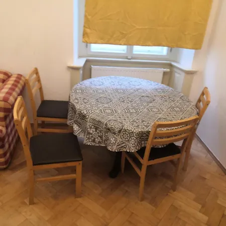 Private In Shared Luxurious Palace Like With 2 Bathrooms Including Whirlpool And Virtual Reality Pensionat Prag