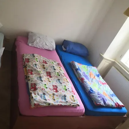 Private In Shared Luxurious Palace Like With 2 Bathrooms Including Whirlpool And Virtual Reality Pensionat