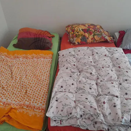 Pensionat Private In Shared Luxurious Palace Like With 2 Bathrooms Including Whirlpool And Virtual Reality Prag
