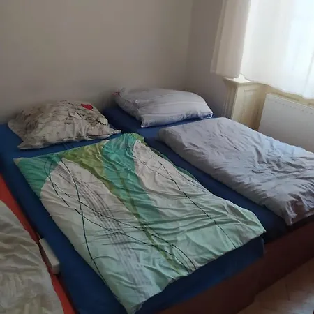 Private In Shared Luxurious Palace Like With 2 Bathrooms Including Whirlpool And Virtual Reality *