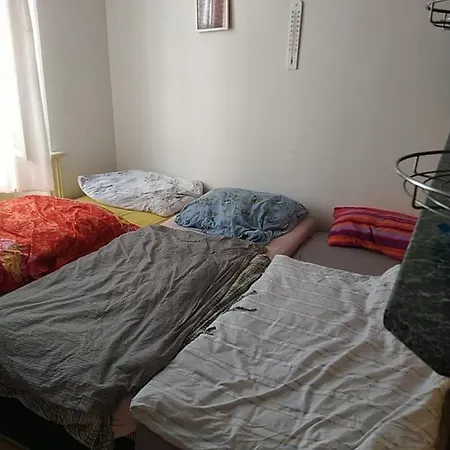 Pensionat Private In Shared Luxurious Palace Like With 2 Bathrooms Including Whirlpool And Virtual Reality Prag