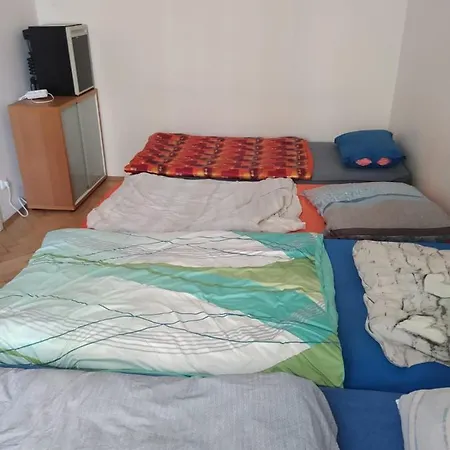 Private In Shared Luxurious Palace Like With 2 Bathrooms Including Whirlpool And Virtual Reality Pensionat