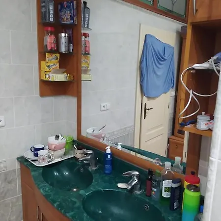 Private In Shared Luxurious Palace Like With 2 Bathrooms Including Whirlpool And Virtual Reality * Prag